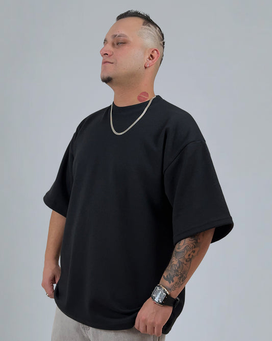 CAMISETA OVERSIZE NEGRA