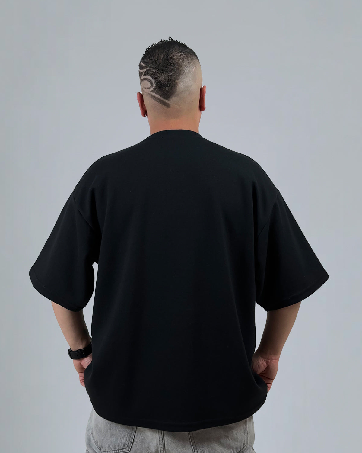 CAMISETA OVERSIZE NEGRA